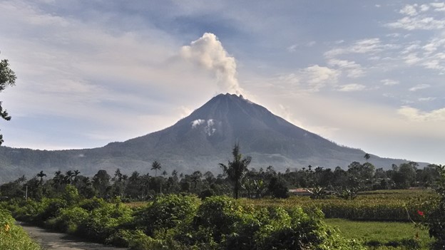 Sinabung Volcano, Indosenia